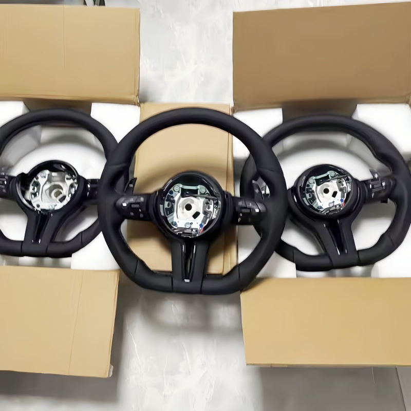 Car Accessories Company - Volante in Pelle per Auto BMW