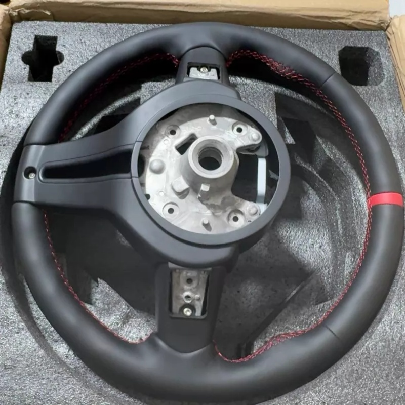Volante in Pelle per Auto BMW  - Car Accessories Company recensione e prezzo
